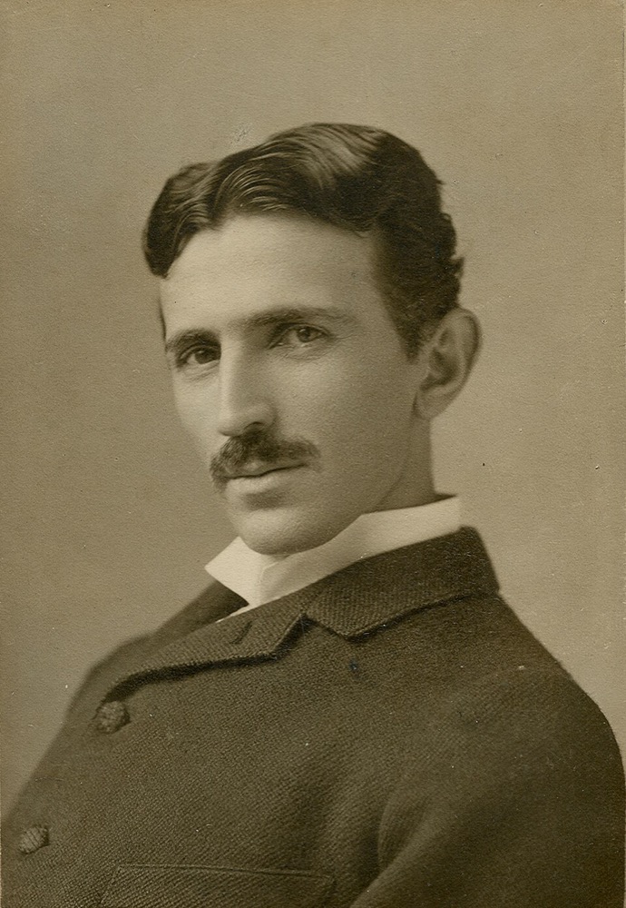 Retrato de Nikola Tesla