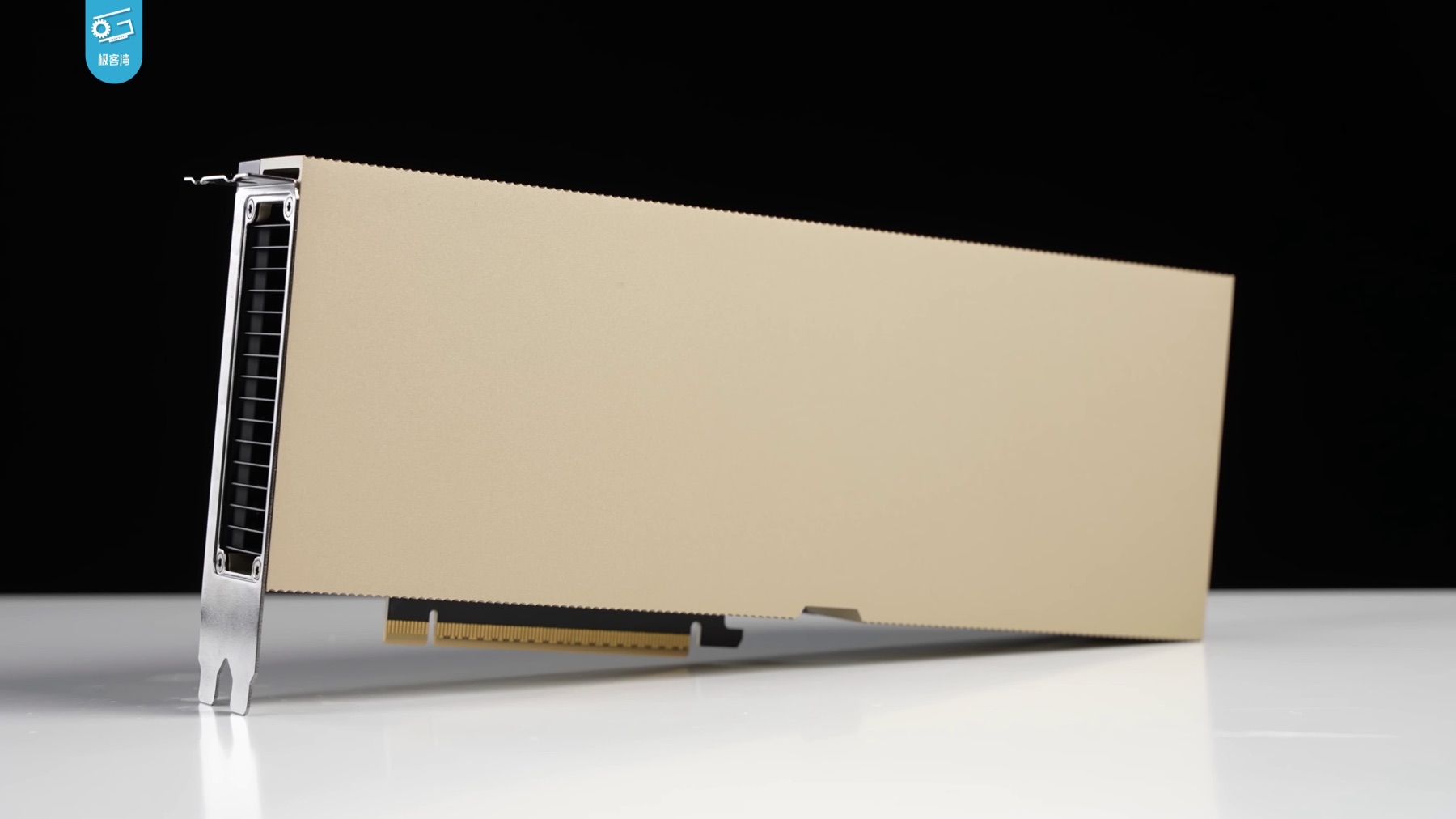 Placa gráfica NVIDIA H100 usada para aceleração de inteligência artificial